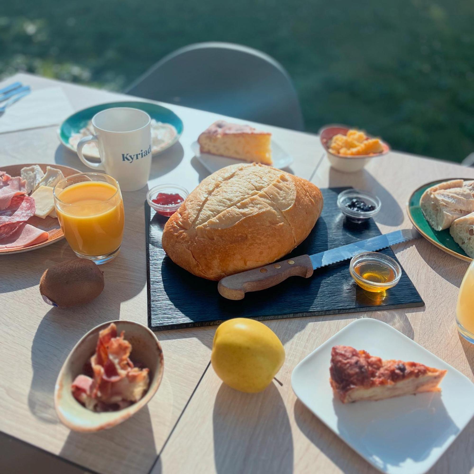 Hotel Kyriad La Rochelle Centre Ville Zewnętrze zdjęcie